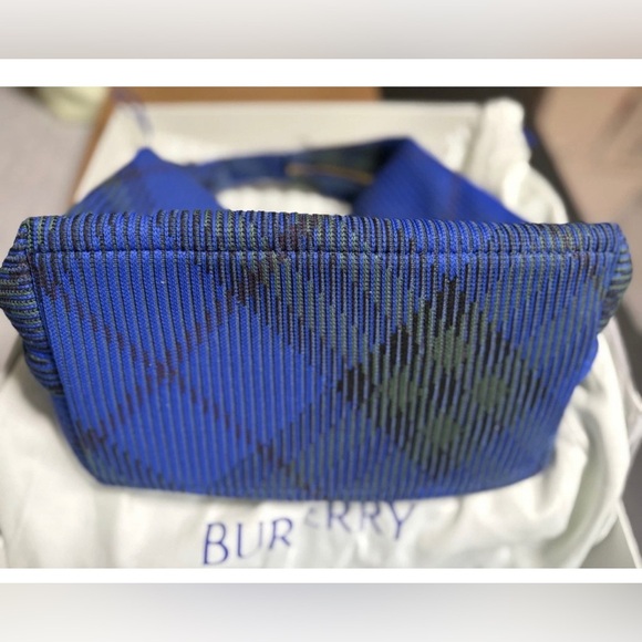 Burberry Medium Duffle Bag Handbag Knit knight color authentic luxe blue gold - Picture 15 of 16